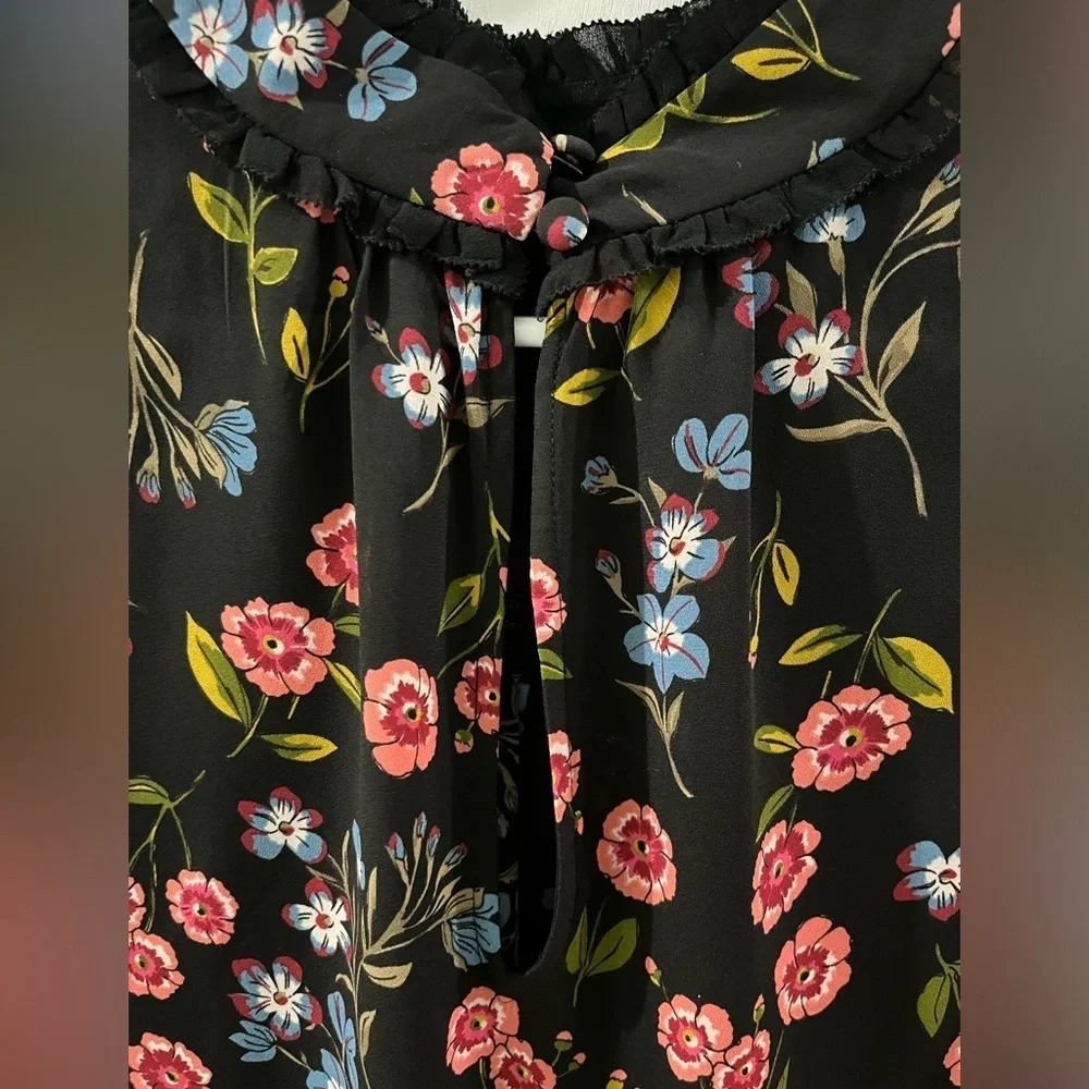 Kate Spade New York Meadow Lace Trim Top, size large
